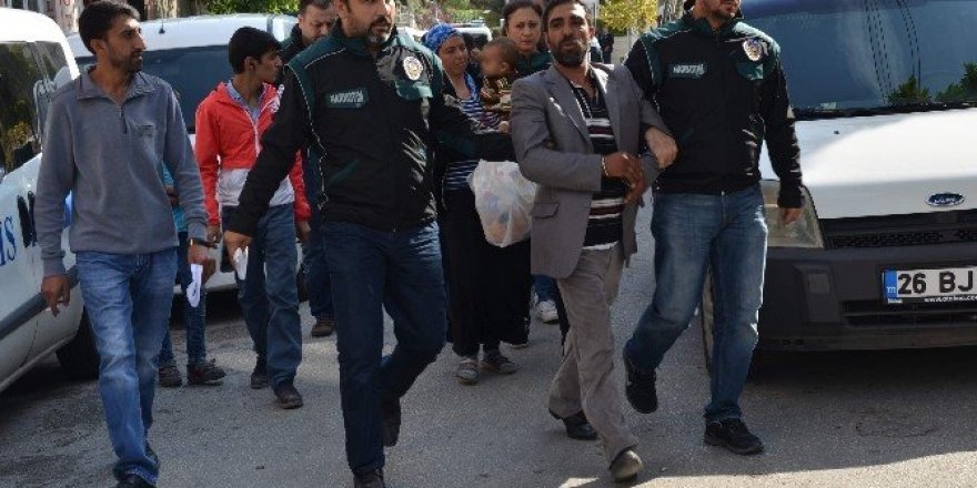 Uyuşturucu satıcısından adliye girişinde olay sözler