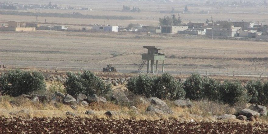 Sınırın Suriye tarafında hareketlilik sürüyor
