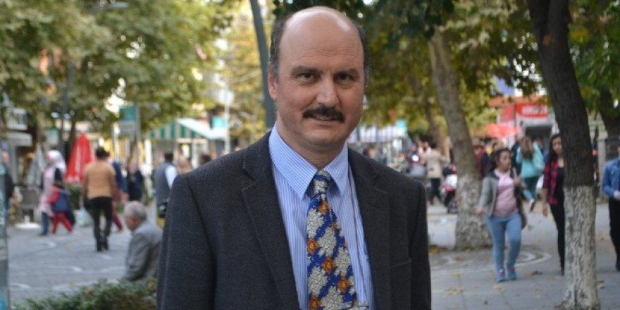 Duyarlı edebiyat öğretmeninden örnek davranış
