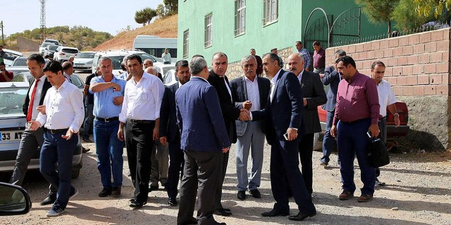 PKK'lı teröristler AK Parti İlçe Başkanını sırtından vurmuş