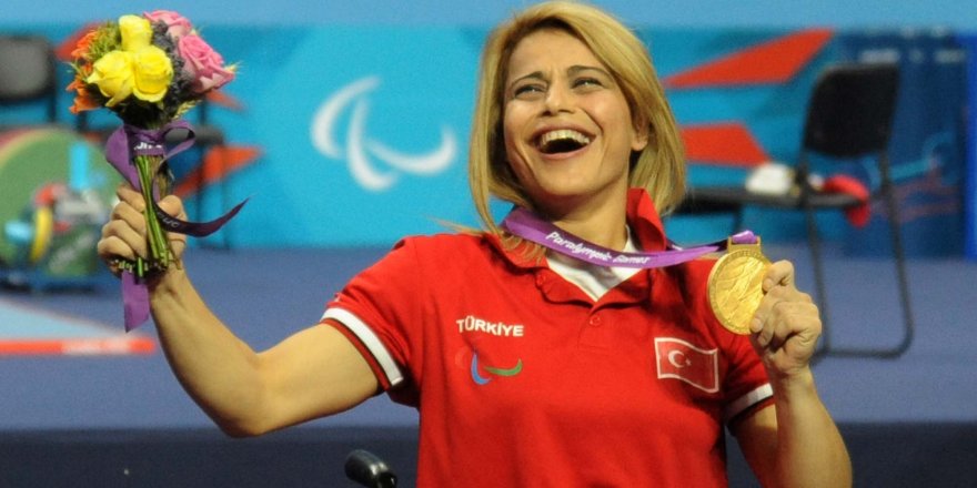 Annesinin ısrarıyla dünya rekortmeni oldu