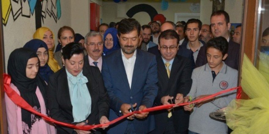 İmam Hatip Lisesinde Z Kütüphanesi açıldı