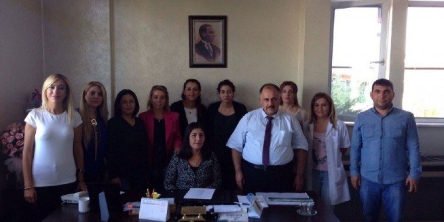 GKV velileri, hastanede aşure dağıttı