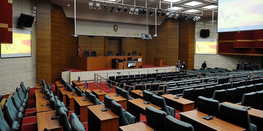 NATO'da görevli subayların da aralarında bulunduğu 18 kişi tutuklandı