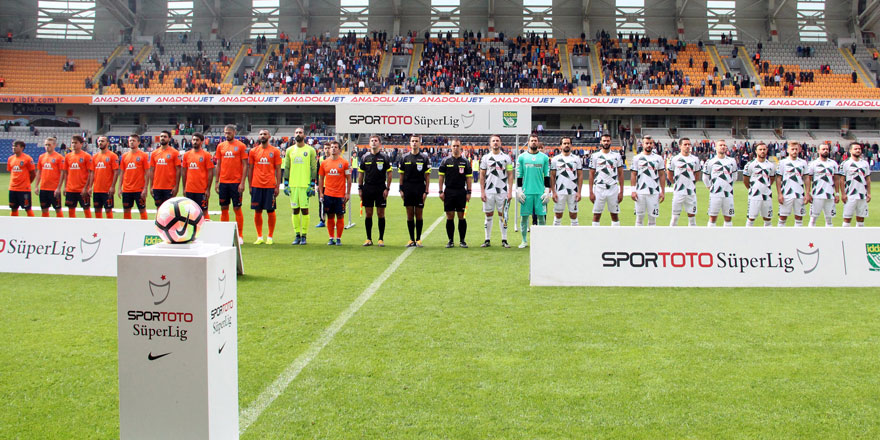 Konyaspor - Başakşehir maçında 22 futbolcunun 17'si Türk
