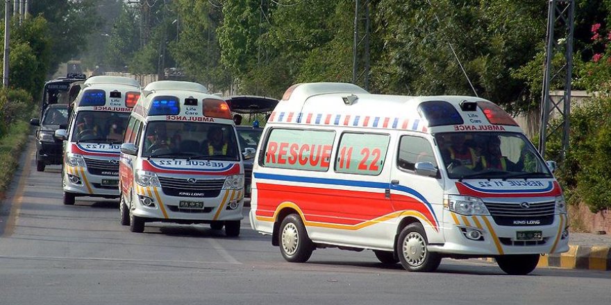 İki yolcu otobüsü çarpıştı: 30 ölü