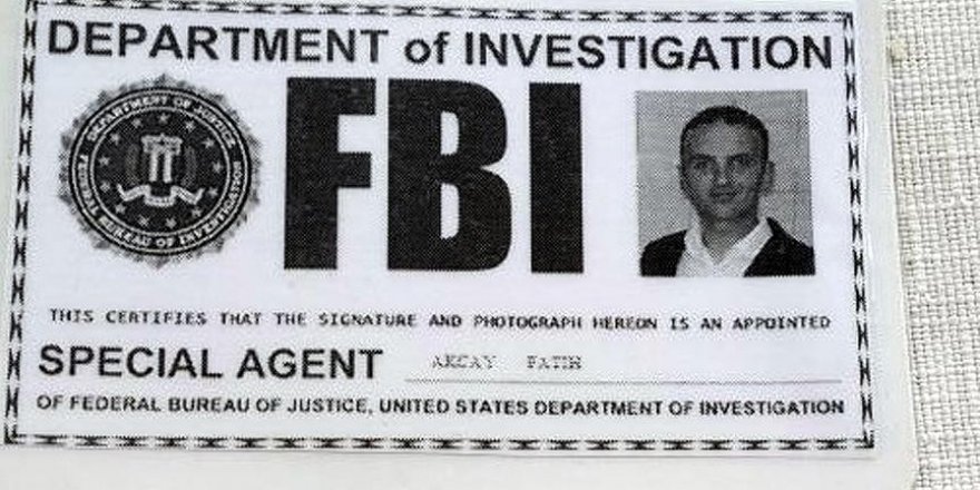 Sahte 'FBI' kimliğiyle yakalanan zanlı adliyede