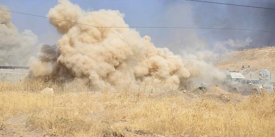 DAEŞ Musul'da intihar saldırısı düzenledi: 5 ölü