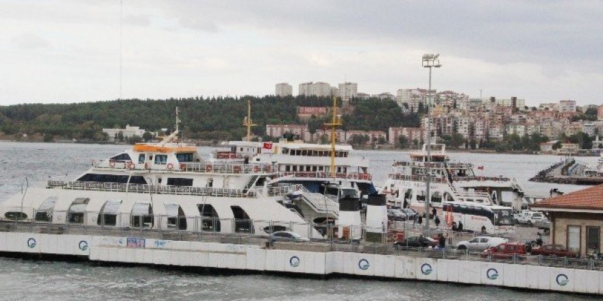 Bozcaada-Geyikli seferlerine fırtına engeli