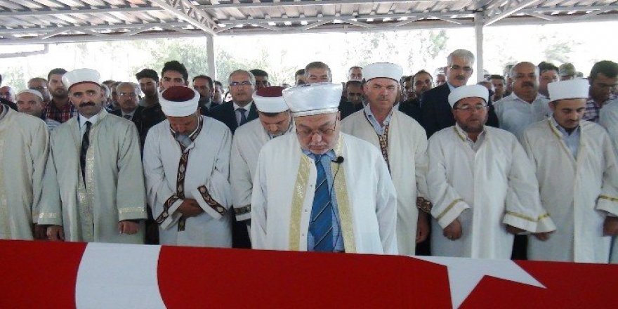 Osmaniyeli şehit tekbirlerle uğurlandı