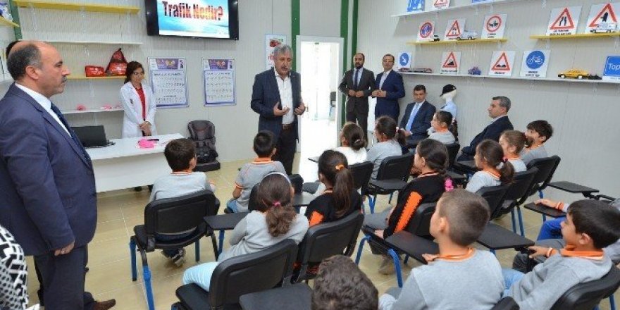Çocuk Trafik Eğitim Parkı eğitimlerine başladı