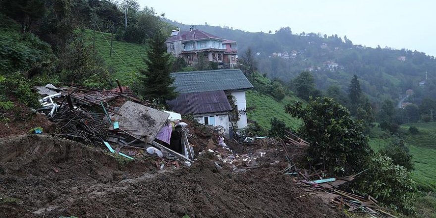 Rize'de toprak kayması: 2 ölü