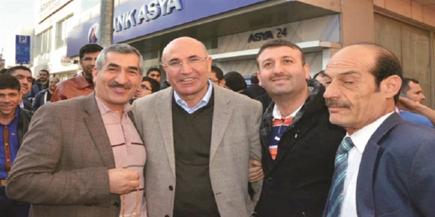 CHP’liler FETÖ için cezaevi kapısında