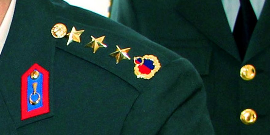 Darbeci Albay 'Akşama hazırlıklı olun kargaşa çıkacak' demiş