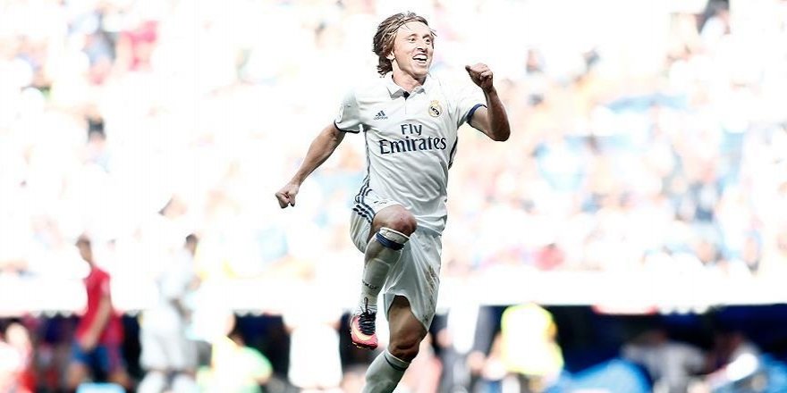 Modric 2020'ye kadar Real Madrid'de