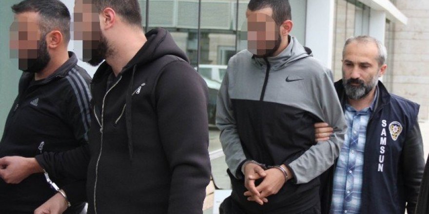 Bıçaklama yaralamaya 3 gözaltı