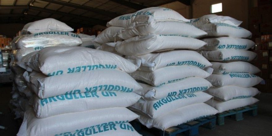 Manisa esnafından Cerablus’a 5 ton un