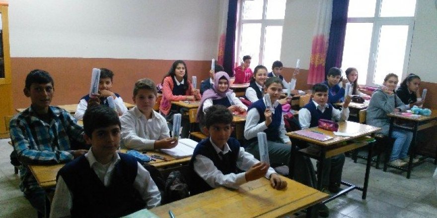 Akşehir’de “Senin Bir Kalemin, Benim Bin Hayalim” kampanyası