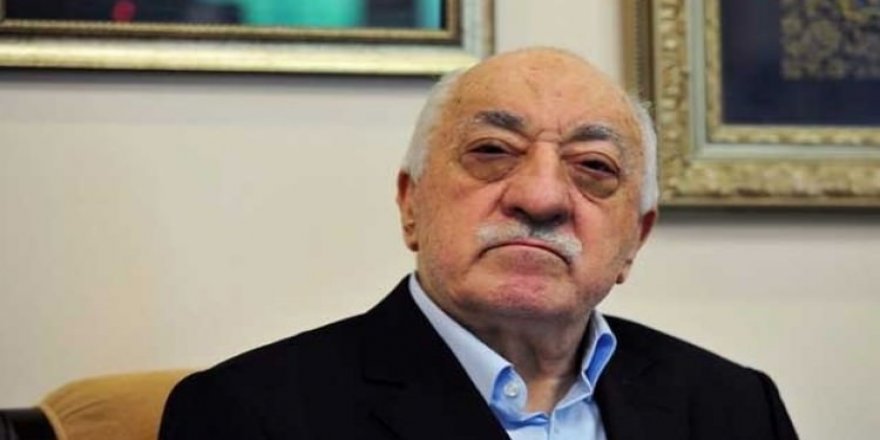 'Gülen'in atletini midem bulanarak kokladım'
