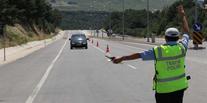 'Pislik cezamı kes gönder' diyen sürücüye adli para cezası
