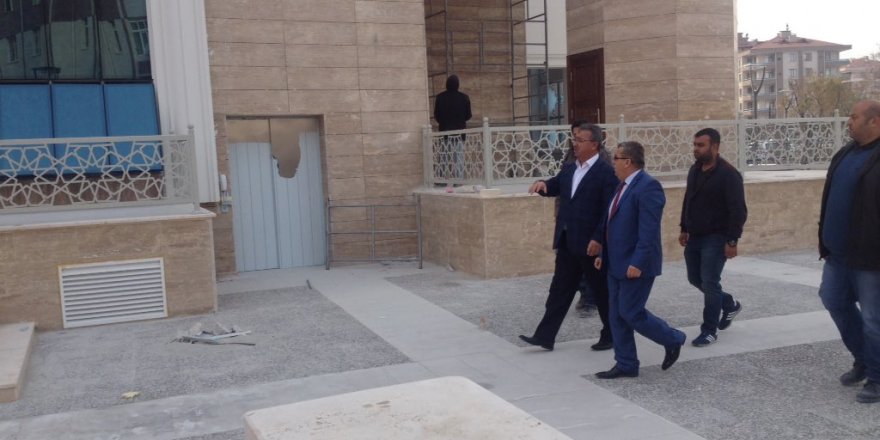 Hançerli, Çelebi Cami inşaatında incelemelerde bulundu
