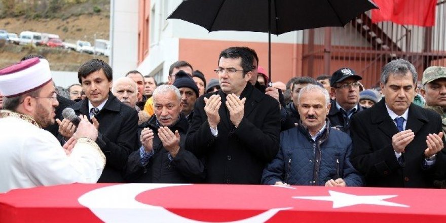 Gümüşhaneli asker son yolculuğuna uğurlandı