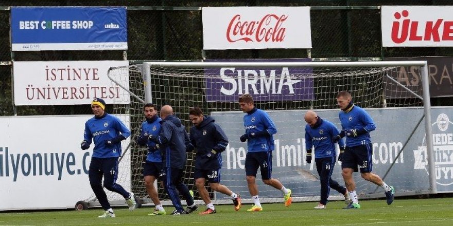 Fenerbahçe’de derbi hazırlıkları devam ediyor