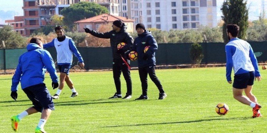Akhisar Belediyespor, Bursa’ya bileniyor