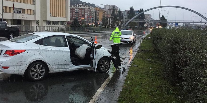 Çaykur Rizesporlu Kweuke trafik kazası geçirdi