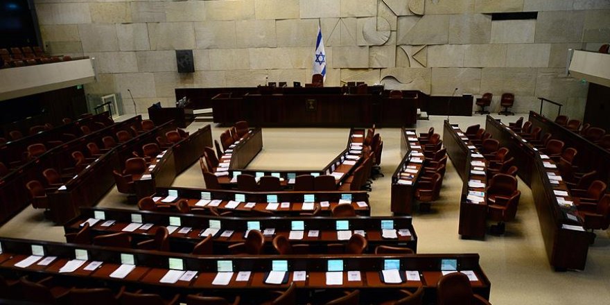 Knesset'te bir kez daha ezan yankılandı