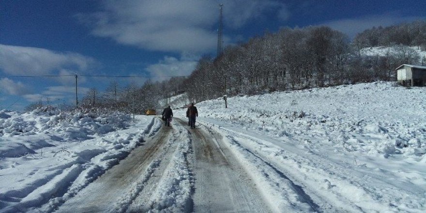 Salıpazarı beyaza büründü