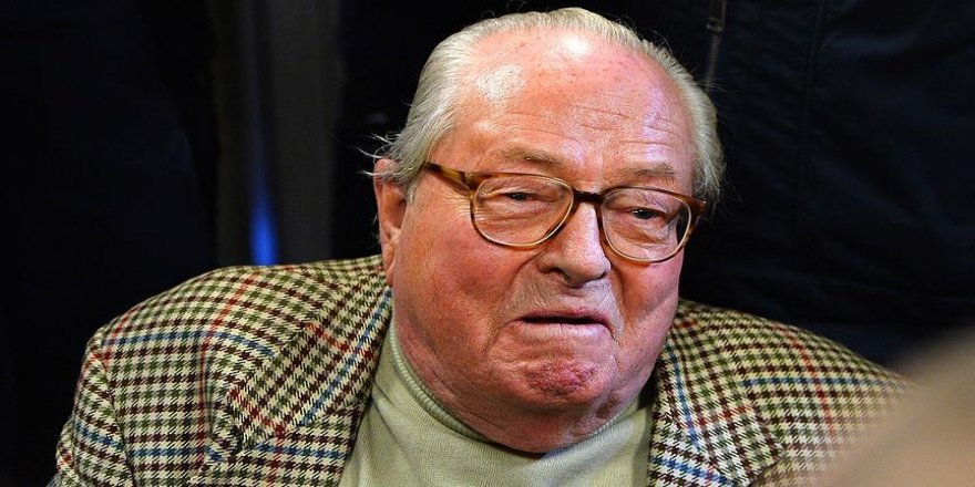 Le Pen'in partiden ihraç kararına onay