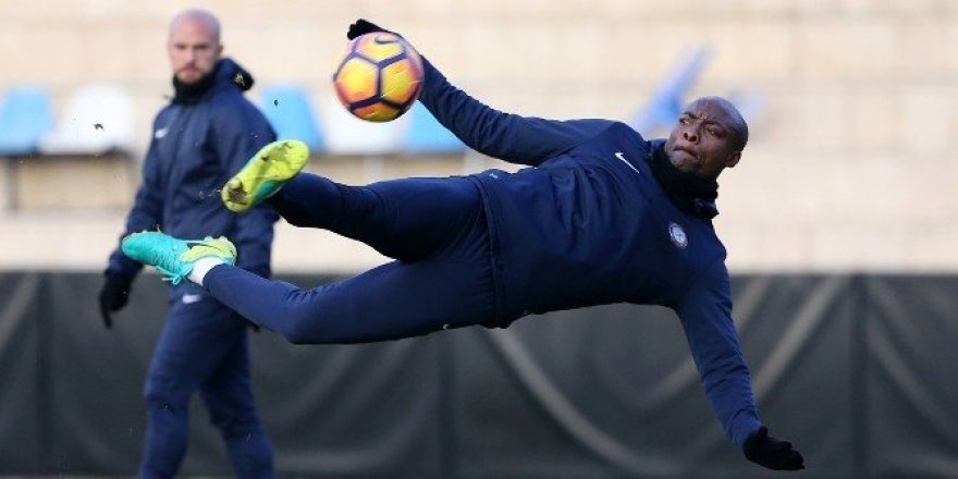 Osmanlıspor şut ve gol organizasyonları çalıştı