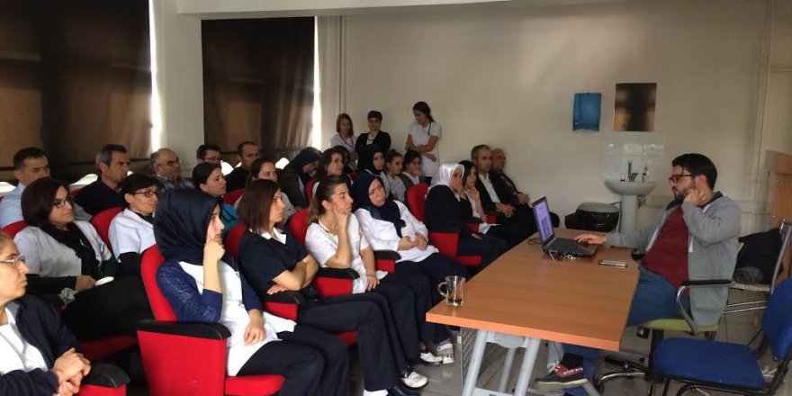 Sağlık çalışanlarına eğitim semineri