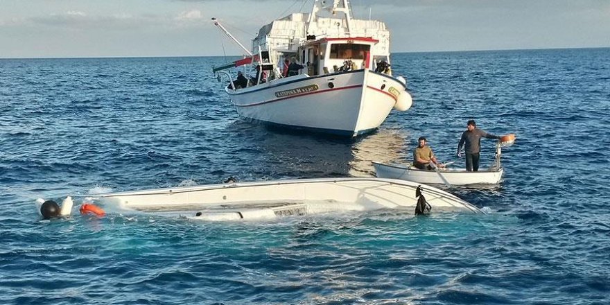 Didim'de göçmenleri taşıyan tekne alabora oldu: 6 ölü