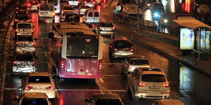İETT'nin kadın yolculara özel gece düzenlemesi başladı
