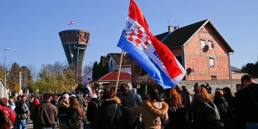 Vukovar'daki katliamın kurbanları anıldı
