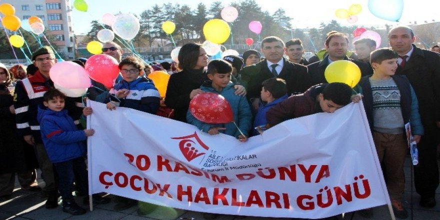 Çocukların balon izdihamı