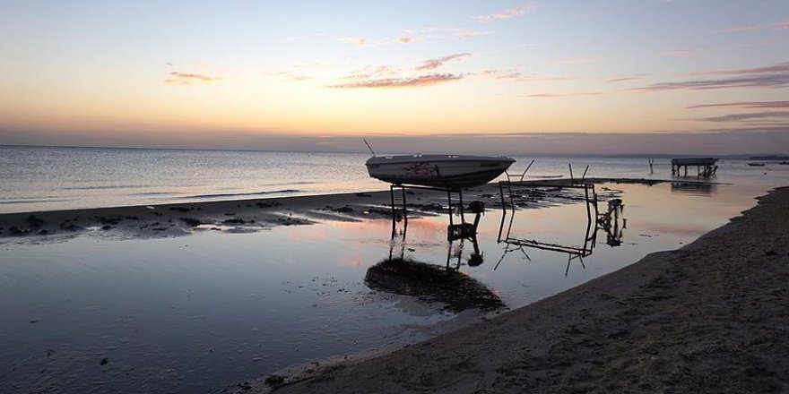 Tekirdağ'da deniz suyu 10 metre çekildi