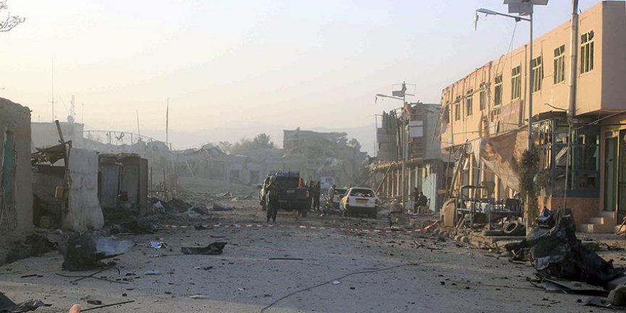 Camide bombalı saldırı! 27 ölü, 35 yaralı