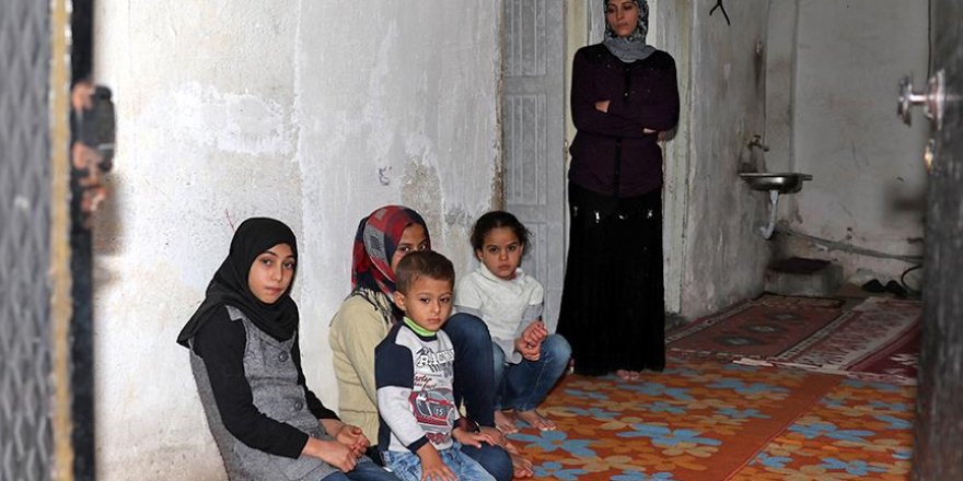 Çocukları ve yeğeni için ayakta kalıyor