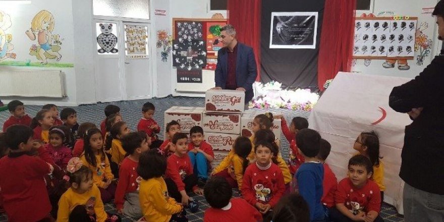 Öğrenci ve velilerden giyim yardımı