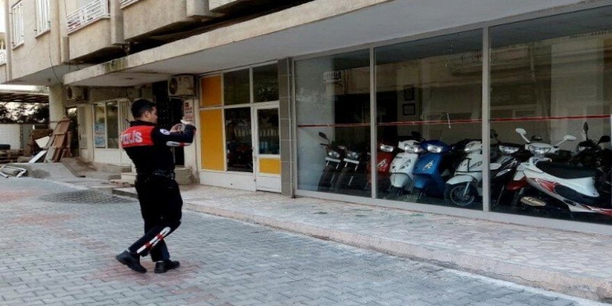 Ölümlü kavganın yaşandığı iş yerinin camları kırıldı