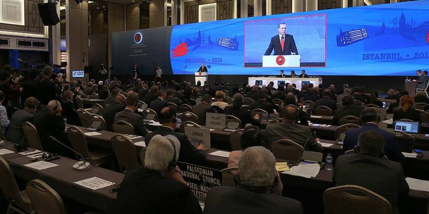 "Demokrasiye yönelik saldırılara birlikte karşı durmalıyız"