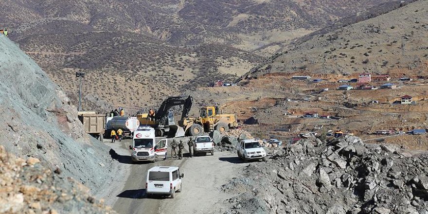 Siirt'te arama kurtarma çalışmaları sürüyor