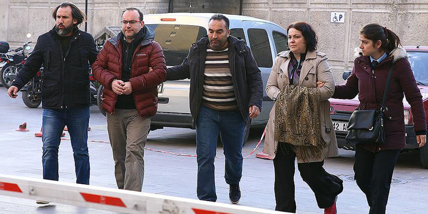 Konya'daki FETÖ soruşturmasında 16 akademisyen gözaltına alındı