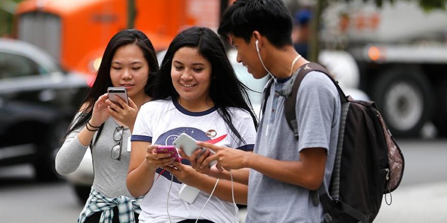 Akıllı telefon kullanıcı sayısı yıl sonunda 4 milyara varacak