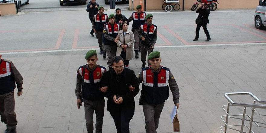 Sınırda yakalanan akademisyen çift tutuklandı