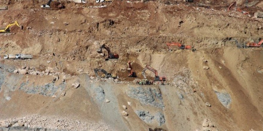 Şirvan’da kurtarma çalışmaları 6’ncı gününde