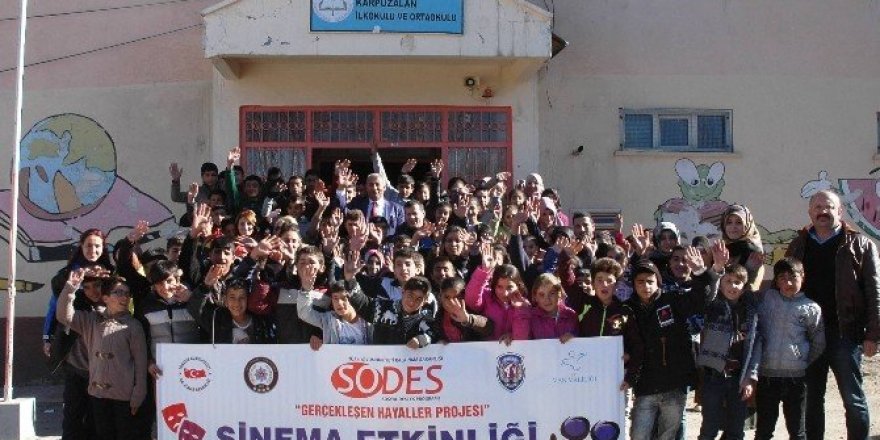 Polislerle hayaller gerçekleşti
